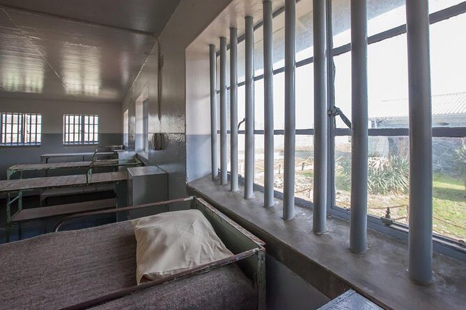 Robben Island & City stops.We confirm tickets by 8h00 am next day - Who Will Love This Tour?