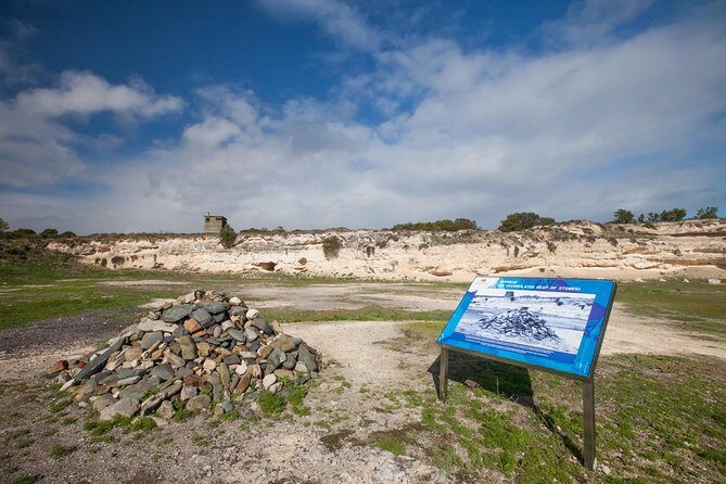 Robben Island & City stops.We confirm tickets by 8h00 am next day - FAQ
