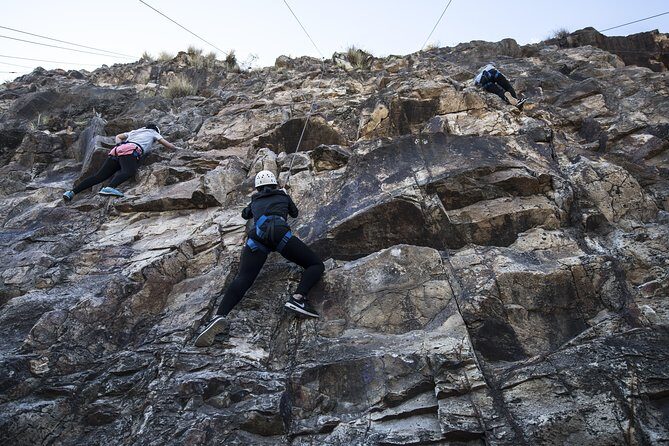 Rock Climbing at the Kangaroo Point Cliffs in Brisbane - The Cost and Value