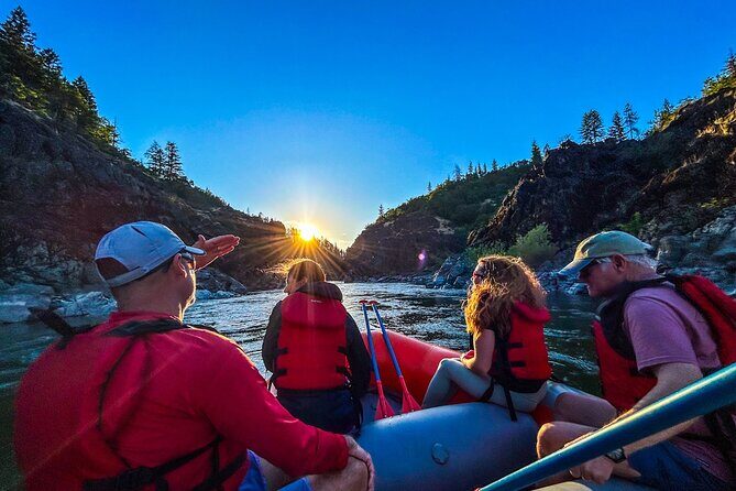Rogue River Golden Hour Evening Float Trip - Exploring the Rogue River Golden Hour Evening Float Trip