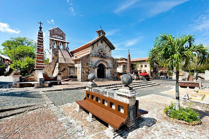 Romana: Cave of wonders and Chavón from Santo Domingo. - Key Points