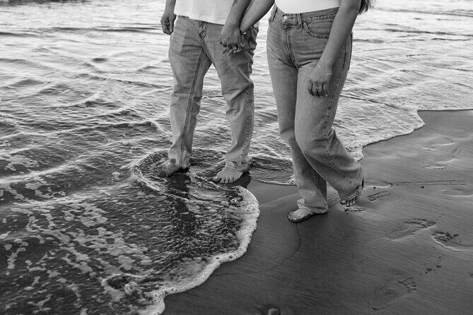 Romantic Couple Photo Tour Sayulita with a Pro Photographer - Key Points
