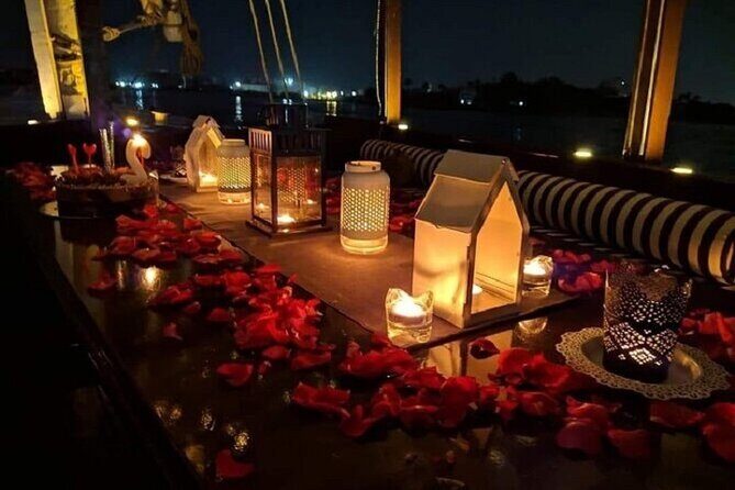Romantic Dinner Cruise in Cairo Nile for Couples (Luxury) - What to Expect from the Cairo Nile Dinner Cruise