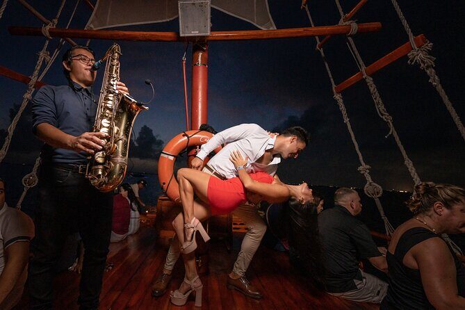Romantic Dinner in the Spanish Galeon with Sax in Cancun. Lobster & Beef menu. - Duration, Group Size, and Overall Value