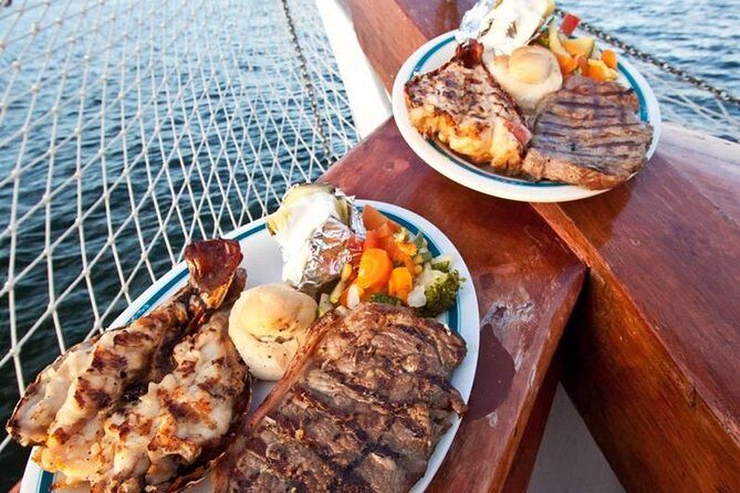 Romantic Dinner on a Spanish Galeon in Cancun - FAQ