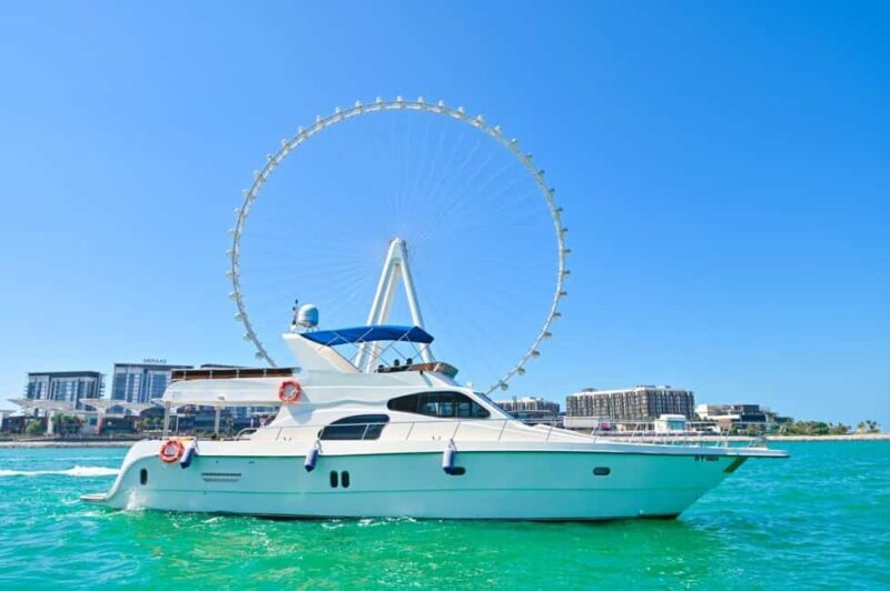 Romantic Dinner on Private Yacht - An In-Depth Look at the Romantic Yacht Dinner Experience