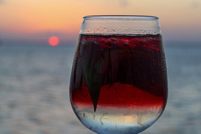 Romantic Dinner Touring the Nichupté Lagoon in Galeón - The Cuisine: More Than Just a Meal