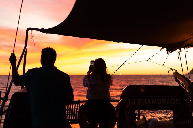 Romantic Sailboat Sunset: Live Music, Premium Bar & Dinner -Cabos - Practical Tips for Booking