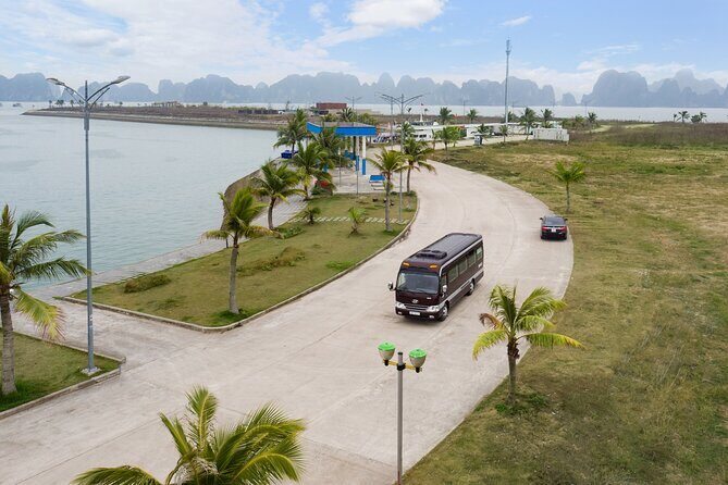 Rosa Eco Bus Luxury Transfer Ha Noi to Ha Long - An Honest Look at the Journey
