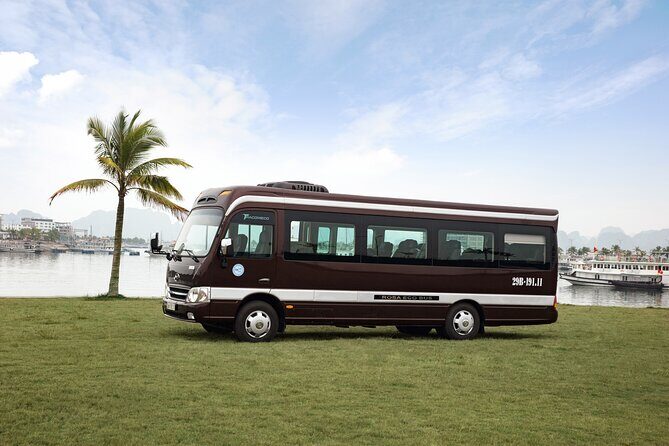 Rosa Eco Bus Luxury Transfer Ha Noi to Ha Long - The Vehicle Experience