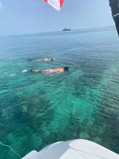 Rose Island: Pig Beach, Snorkeling, Sea Turtles, Beach - The Boat Ride & Onboard Atmosphere