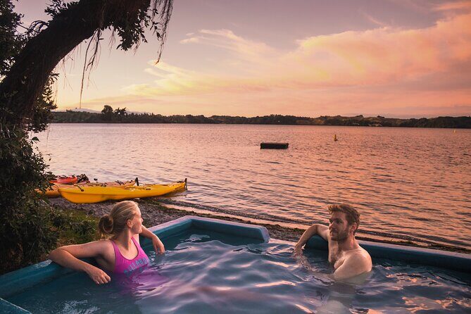 Rotorua: Evening Starlight Gourmet Kayak Tour Glowworms - What to Expect from the Rotorua Glowworm Kayak Tour