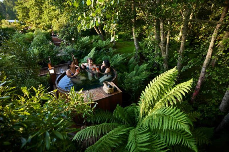 Rotorua: Secret Spot Hot Tubs - A Closer Look at Secret Spot Hot Tubs Rotorua