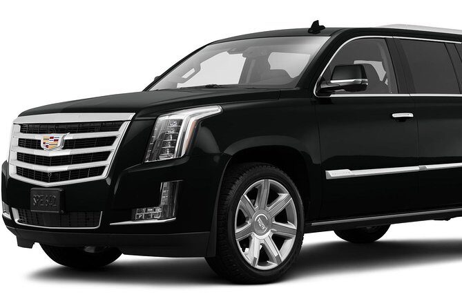 Round Trip Between Calgary & Banff Full-Size SUV - Introduction: A Practical Choice for Mountain-bound Travelers