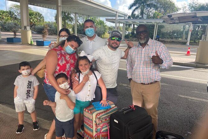 Round Trip Private Airport To Hotel Transfer in Nassau - An In-Depth Look at the Nassau Airport Transfer Service
