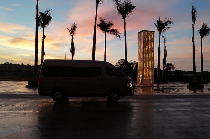 Round trip Private airport transfer to Playa del Carmen Flat Rate per vehicle - The Sum Up
