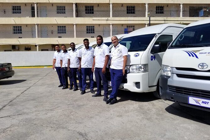 Round-Trip Private Transfer: Punta Cana Airport Uvero Alto - Key Points