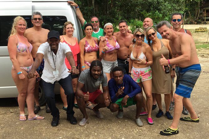 Roundtrip Private Shuttle from Ocho Rios to Blue Hole and Back - What Makes This Shuttle Service Stand Out