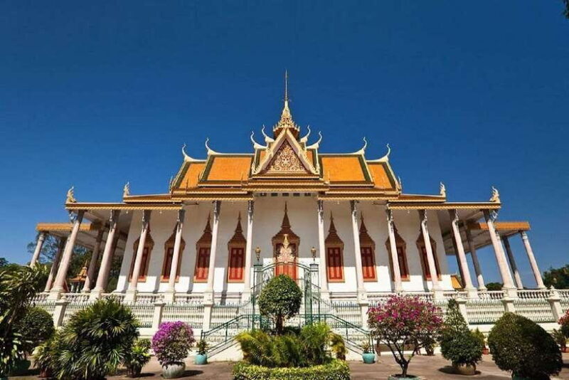 Royal Palace, National Museum & Wat Phnom with Private tour - FAQ