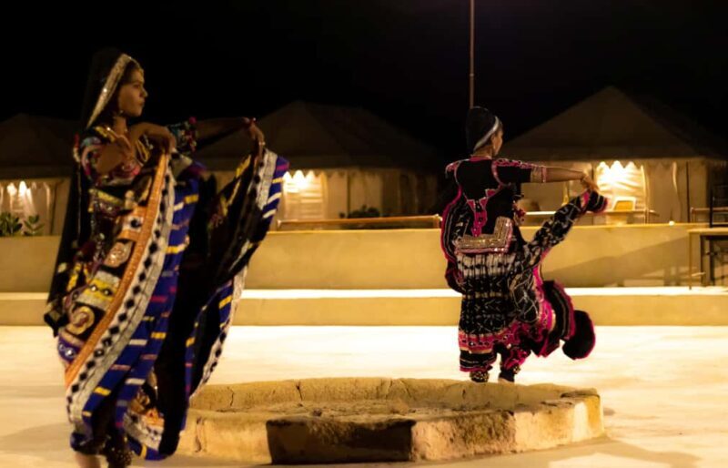 Royal Romantic Luxurious Overnight Thar Desert Camping Tour - Who Should Consider This Tour?