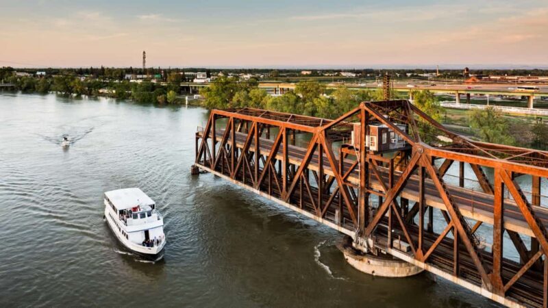 Sacramento: City Cruises River Cruise with History Guide - Exploring the Itinerary and Experience