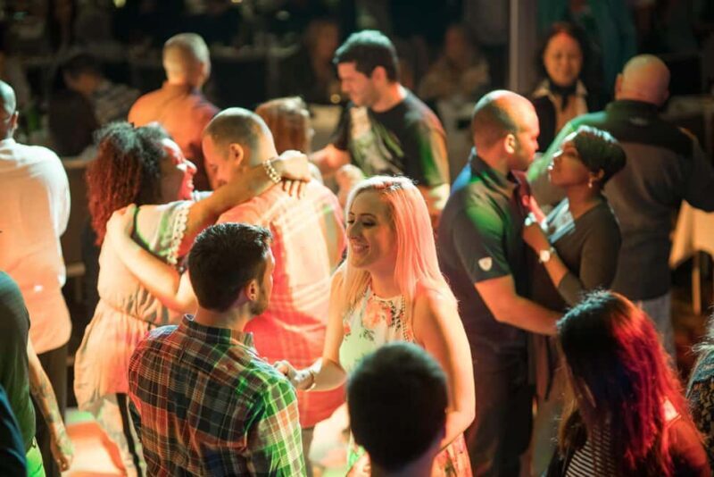 Sacramento: City Cruises Rock The Yacht River Cruise - The Sum Up: Who Will Love This Cruise?