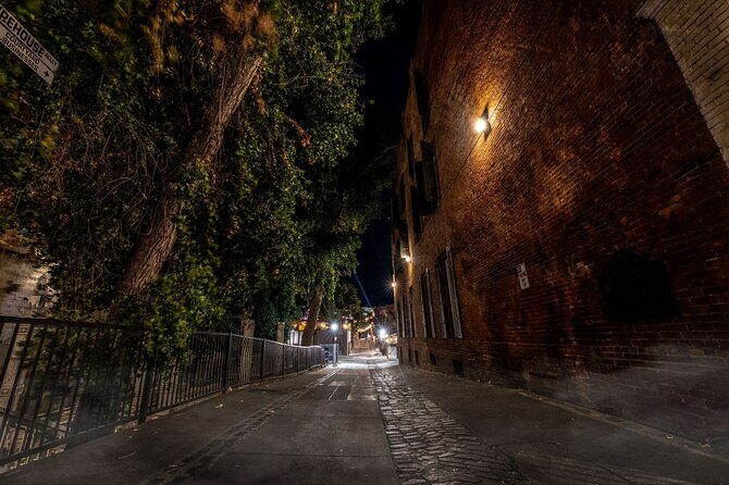 Sacramento Ghosts: Gunslingers and Ghouls Tour - FAQs