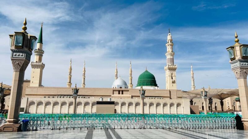 Sacred Journey: Al Madinah City Tour - A Closer Look at the Al Madinah City Tour