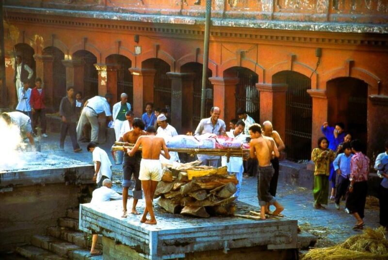 Sacred Pashupatinath: Aarati,Cremation Rites & Boudha Stupa - Discovering Kathmandu’s Spiritual Heart