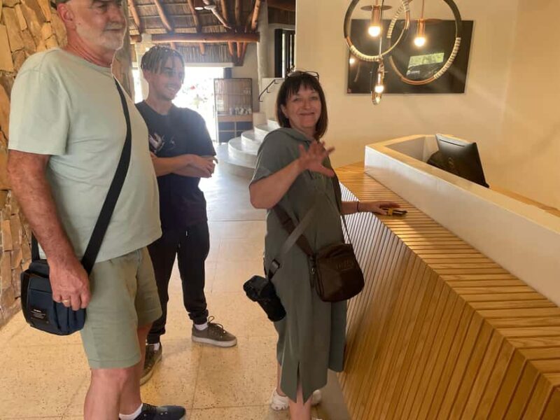 SAFARI- Cape Town Aquila Big 5 & Lunch (Hotel Pickup incl.) - Key Points