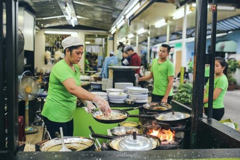 Saigon: Private Food Tour Discovery & City Tour by Jeep - What Makes This Tour Stand Out?