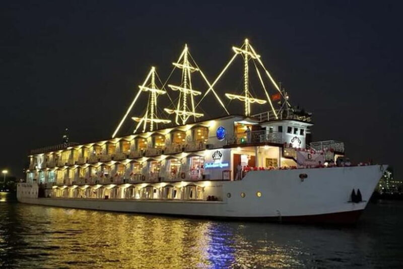 Saigon: Private table on board in a Luxury Cruise - Who Would Love This Experience?