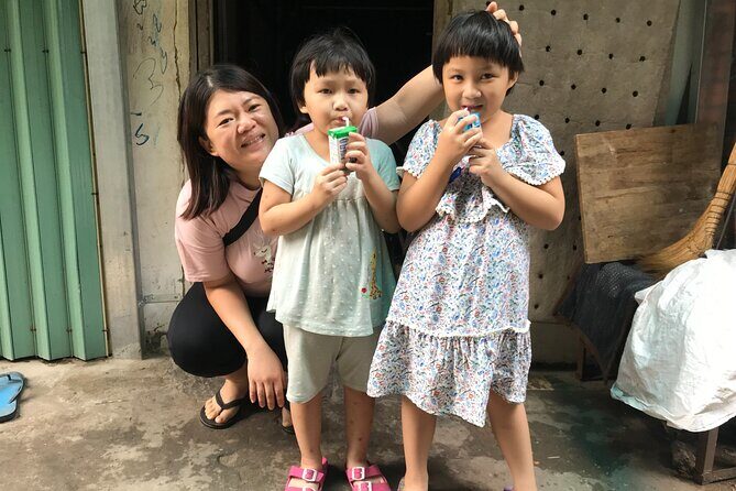 Saigon Slum tour and Saigon Chillspots by motorbike/ Aodai rider - Food and Refreshments