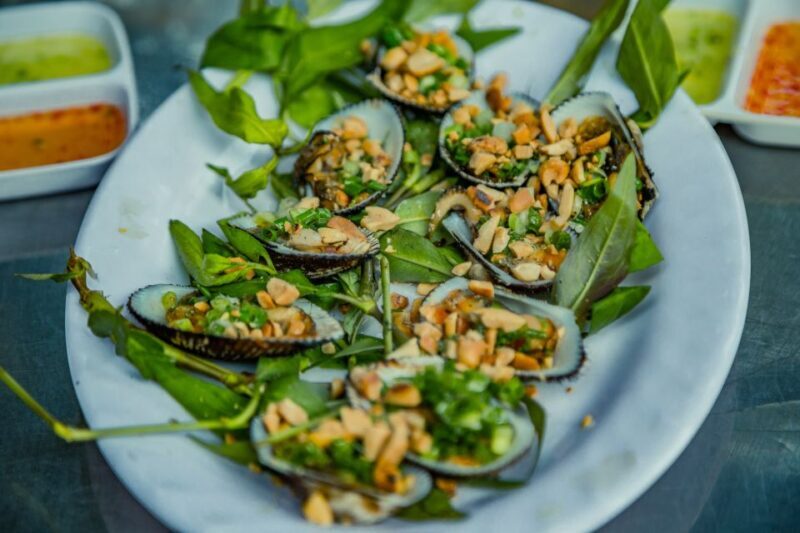 Saigon: Street Food Tasting & Sightseeing Tour by Motorbike - Key Points