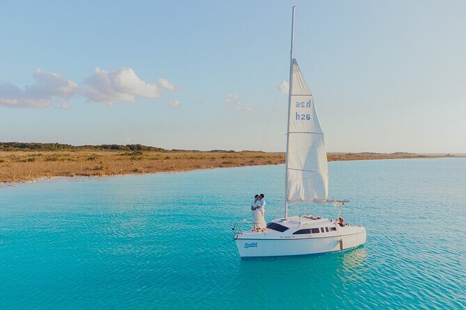 Sailboat tour across the seven colors lagoon in Bacalar - FAQs