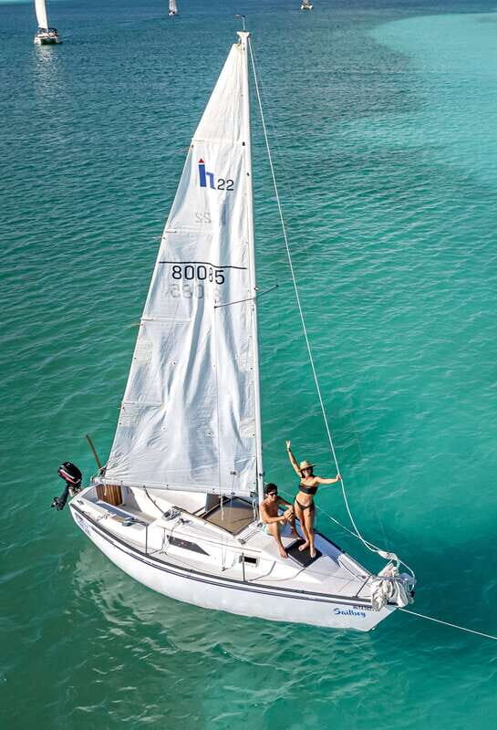 Sailboat tour in the seven colors lagoon of Bacalar - Exploring the Sailboat Tour in Bacalar’s Seven Colors Lagoon