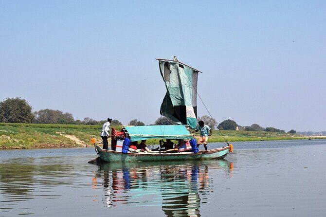 Sailing and Camping on the Ganges - The Food: Simple, Delicious, Authentic