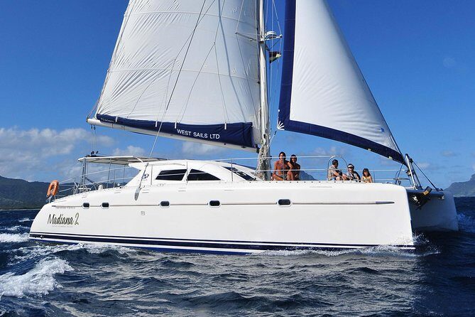 Sailing Catamaran Cruises - An Introduction to the Mauritius Catamaran Experience