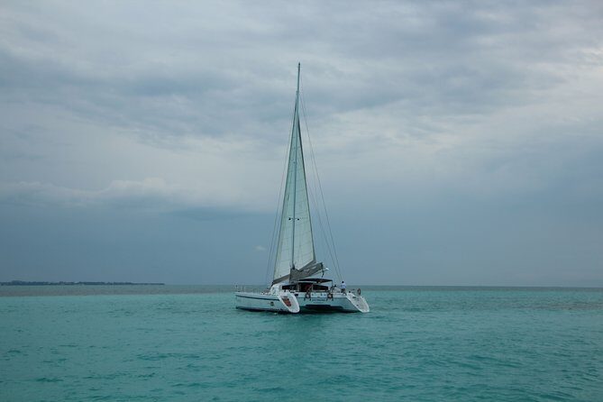 Sailing Catamaran with Open Bar to Isla Mujeres - FAQs