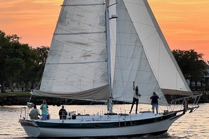 Sailing Charters in Wilmington - Key Points