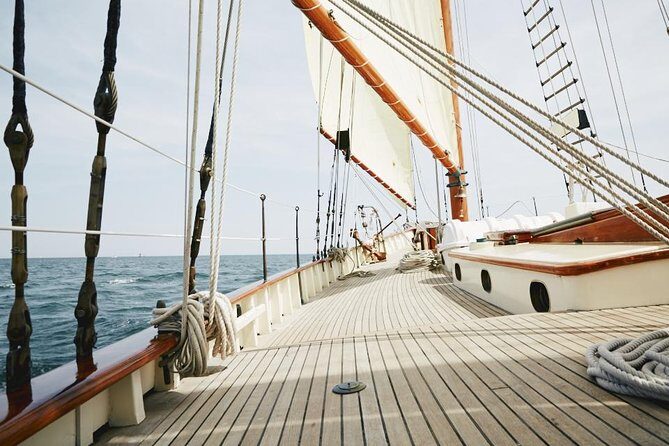 Sailing on Historic Schooner Yacht in Salem, MA - Who Should Consider This Tour?