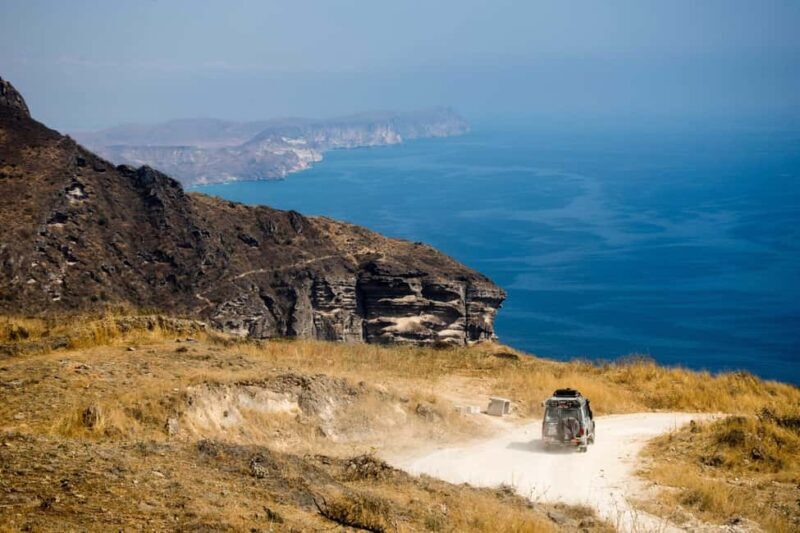 Salalah:Fazayah Beach of the Indian Ocean and Mughsail Beach - Mughsail Beach and Marneef Cave: Power of Nature