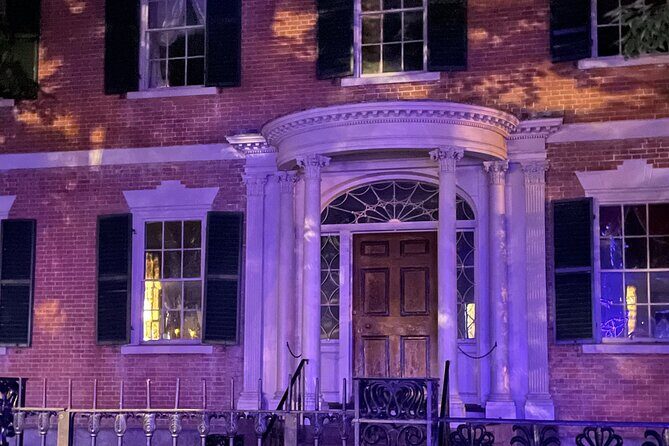 Salem Uncovered: Dark History & Murder Tour - Who Should Consider This Tour?