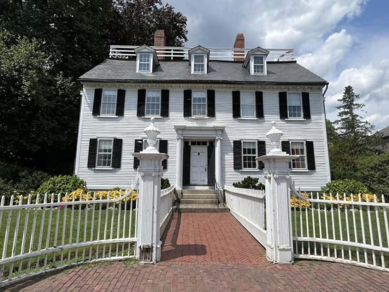 Salem Witch Tour from Boston by Train - An Easy and Scenic Journey to Salem
