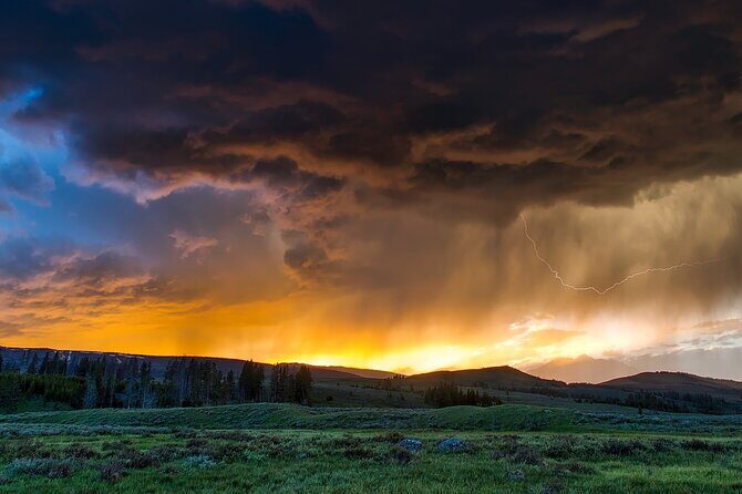 Salt Lake City Departure Yellowstone Park 3-day Panoramic Tour - A Comprehensive Look at the 3-Day Yellowstone Tour