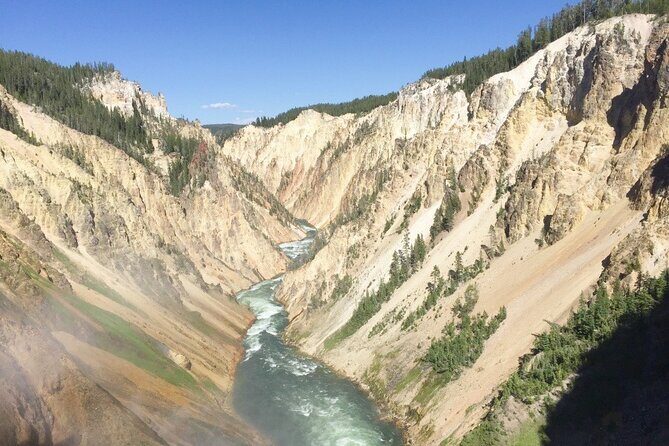 Salt Lake City to Yellowstone and Mt Rushmore 4 Day Tour - The Experience: What Travelers Can Expect