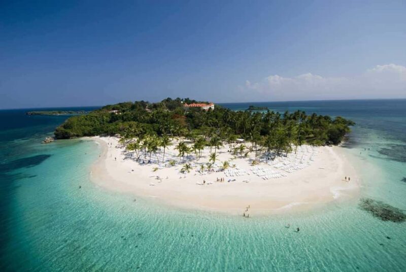 Samanà Whale Watching and Bacardi Island Tour From Bayahibe - Who Should Consider This Tour?