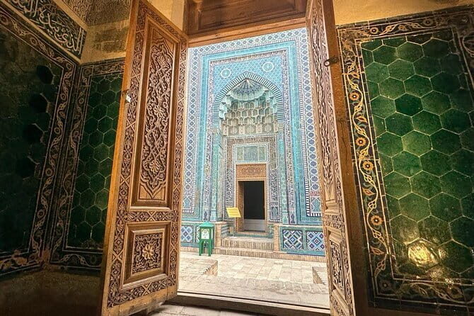 Samarkand City Tour from Silk Paper Factory to Registan Square - A Deep Dive into Samarkand’s Best