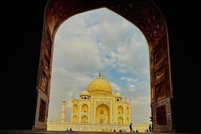 Same Day Agra From Delhi By AC Car - The Itinerary in Detail