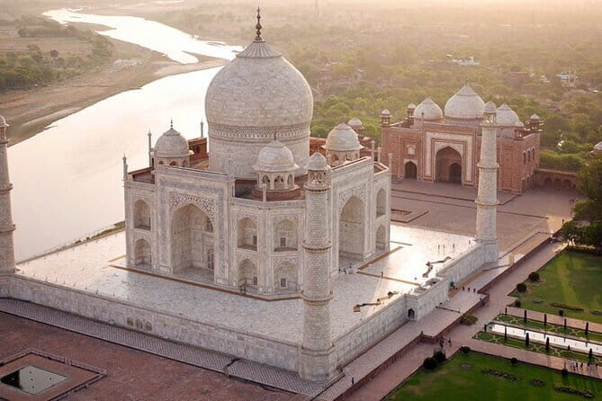 Same Day Agra Trip by Car from Delhi - All Inclusive - Exploring the Itinerary in Detail